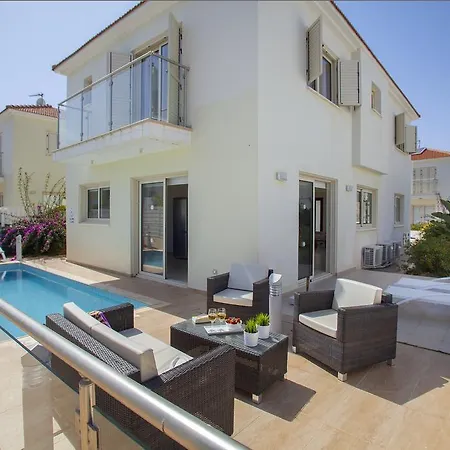 Athina 8 Villa Protaras